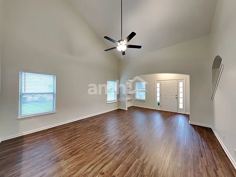 3331 Foxside Ln — Photo 5