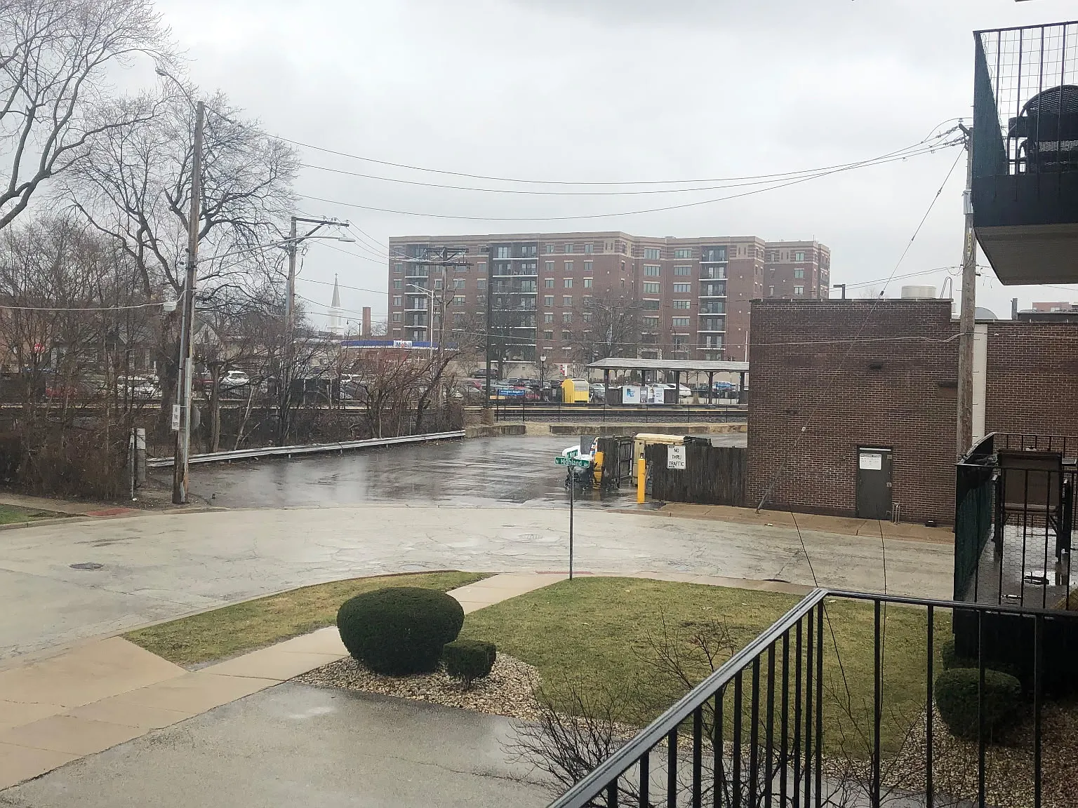 1 bed, 900 sqft, $1,835 — Photo 3
