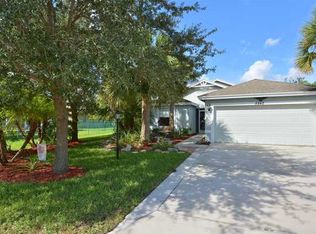8842 SW Horizon Ct, Stuart, FL 34997