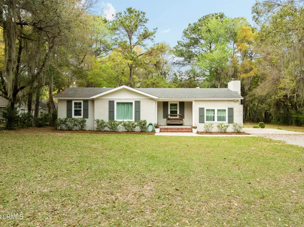 2409 Waddell Rd, Beaufort, SC 29935