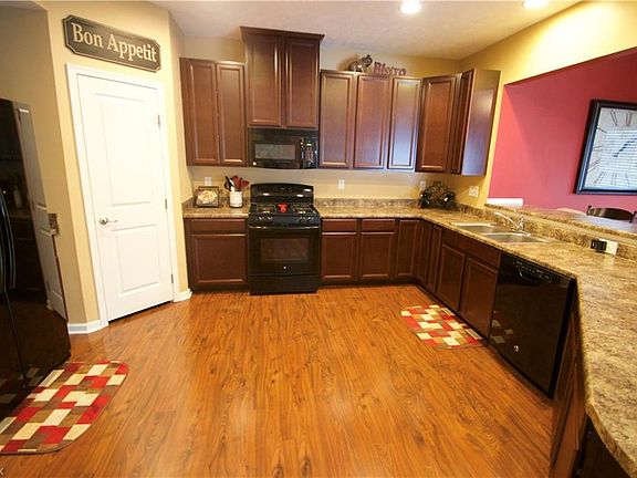 2nd image of 407 Bankside Dr
