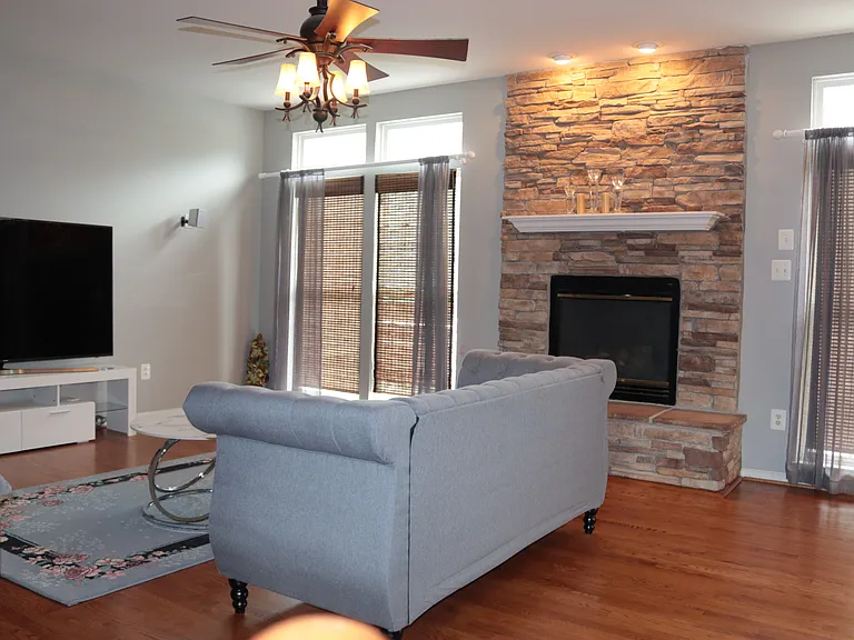 11125 Suffolk Dr — Photo 9