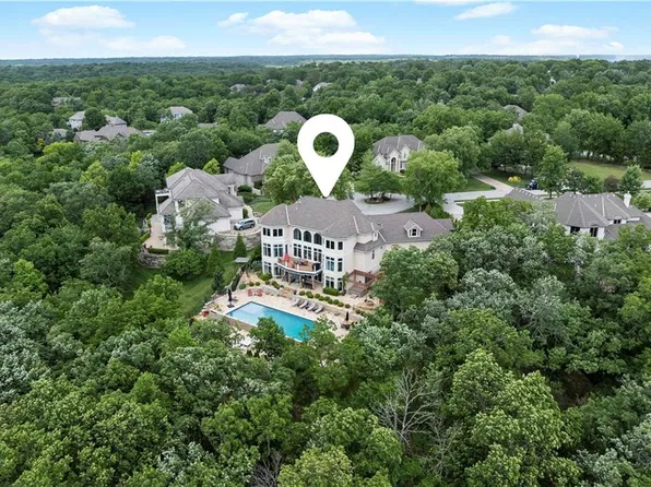 460 NW Riven Rock Cir, Lees Summit, MO 64081