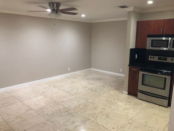 3rd image of 1492 Holly Heights Dr APT 24