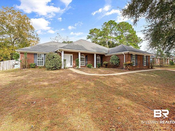 3rd image of 9279 Greenleaf Dr