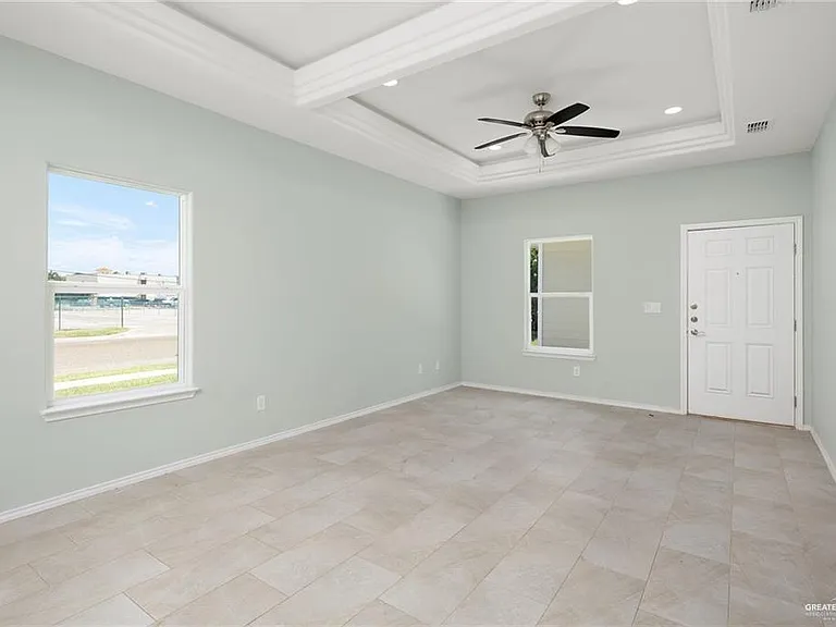 222 W Mahl St #1 — Photo 5