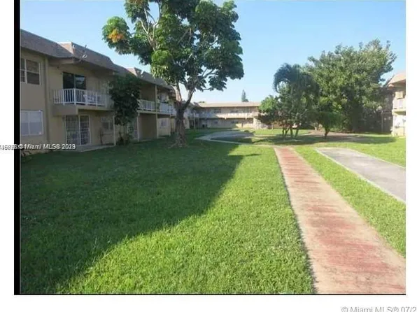 301 NW 177th St APT 123, Miami Gardens, FL 33169