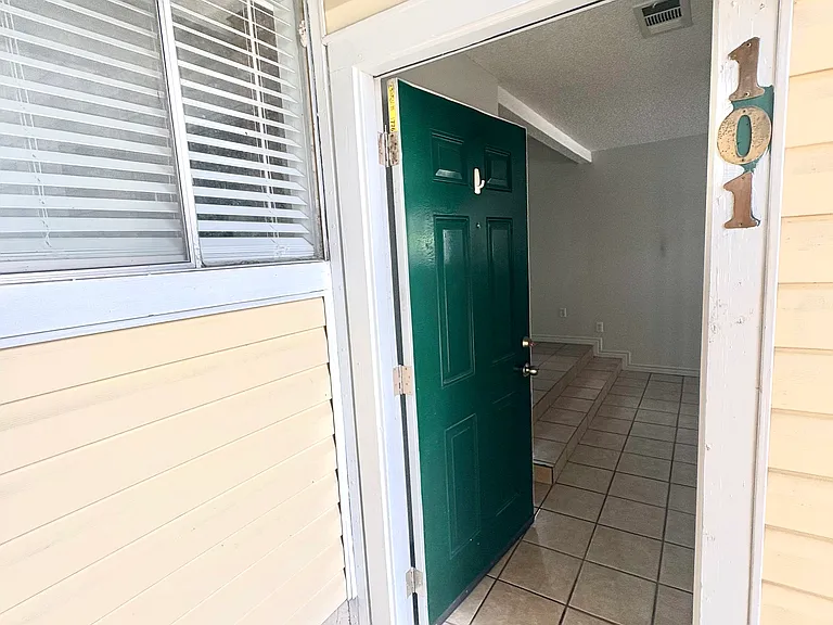 3105 S 1st St #101 — Photo 22