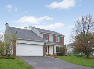 468 Crestview Dr S, Maplewood, MN 55119