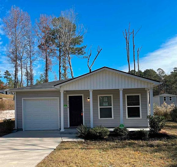 1st image of 2416 Luxembourg Dr
