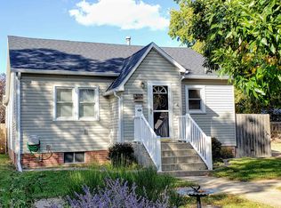 211 8th Ave, Holdrege, NE 68949