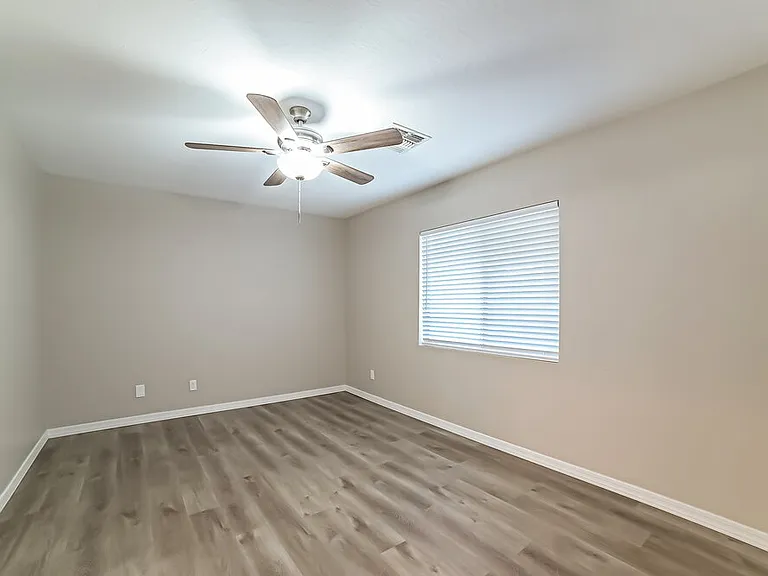 12418 W Dreyfus Dr — Photo 8
