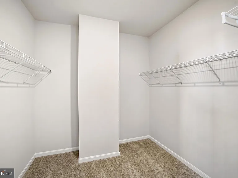 858 Amity St — Photo 20