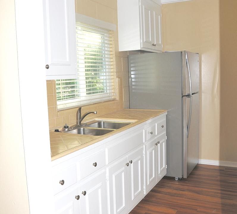 1st image of 21 Belle Ave APT 7