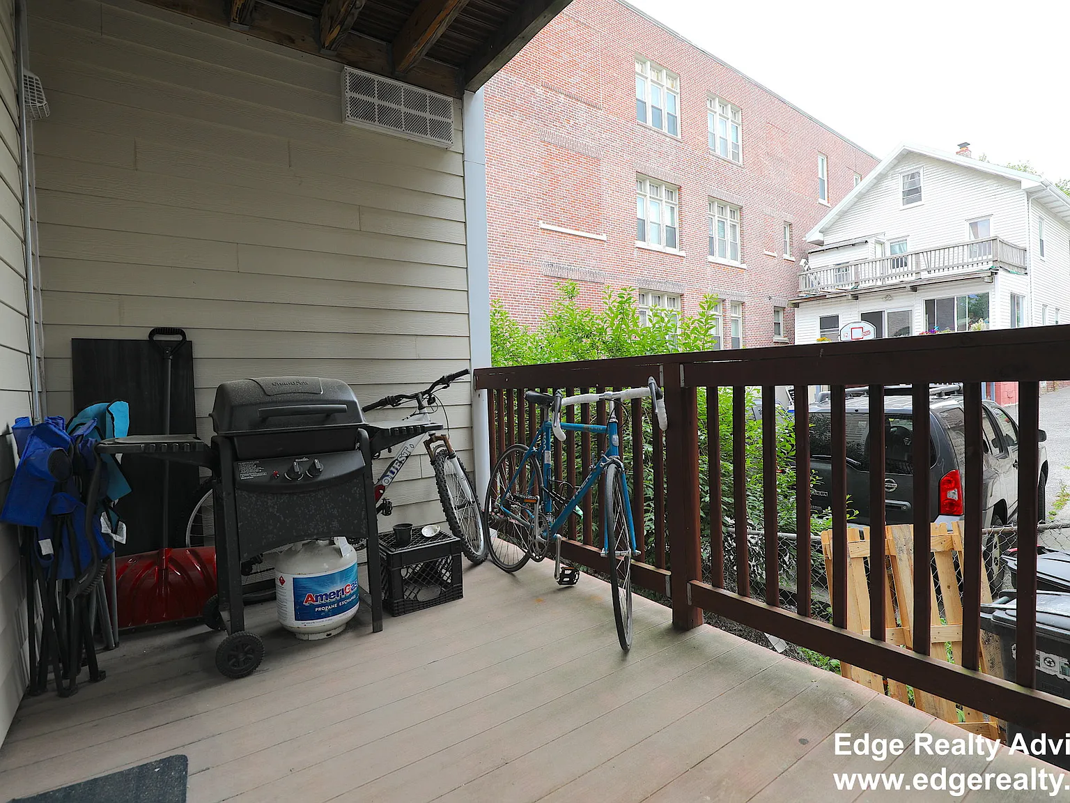 6 Delaware Pl — Photo 3