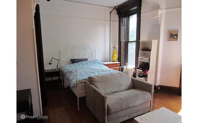 Rented by Douglas Elliman | media 2