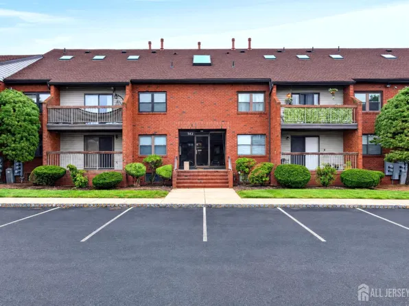 142 Beverly Hill Ter #H, Woodbridge, NJ 07095