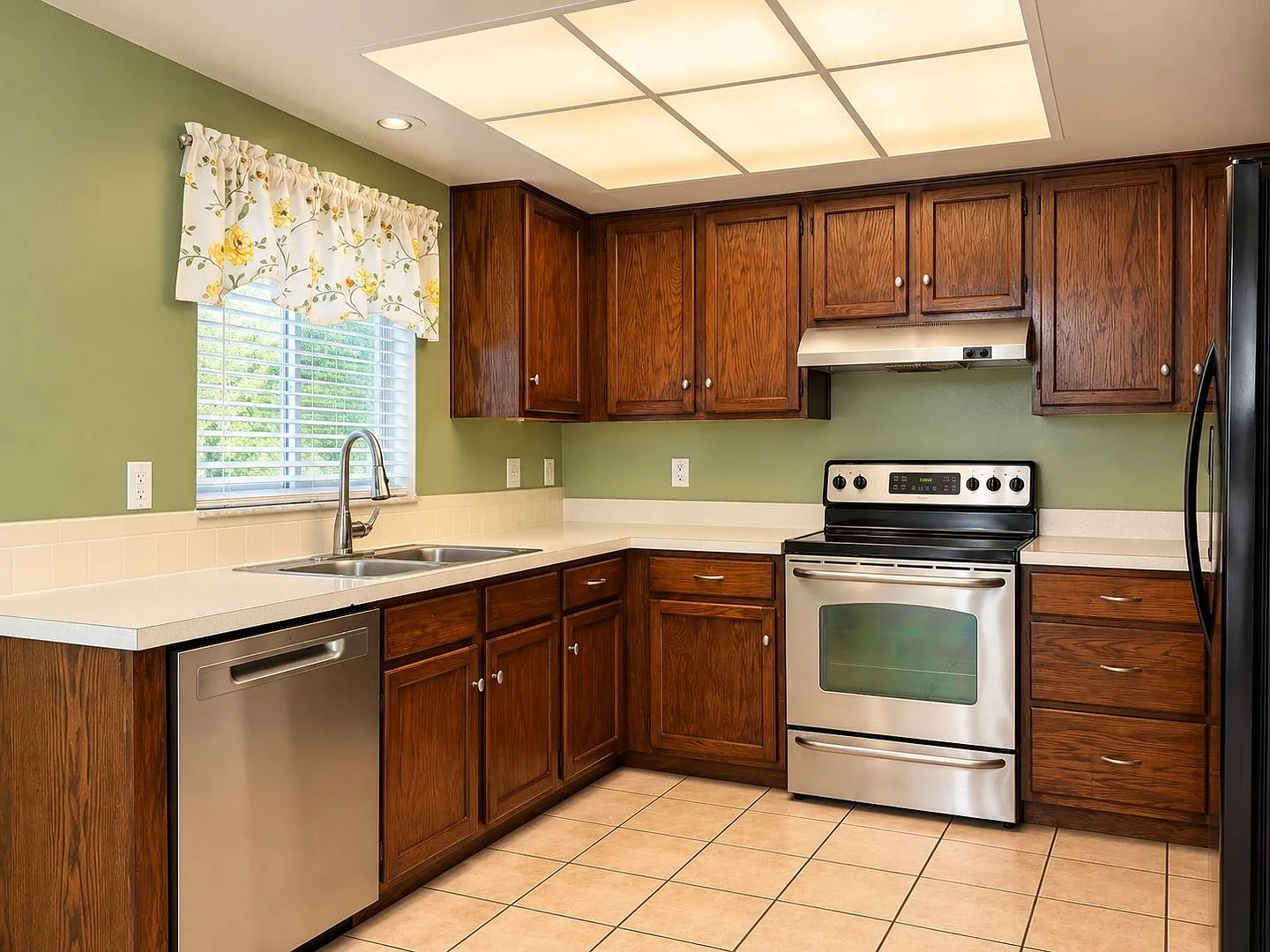 Available Now! 3/2 in Apopka — Photo 2