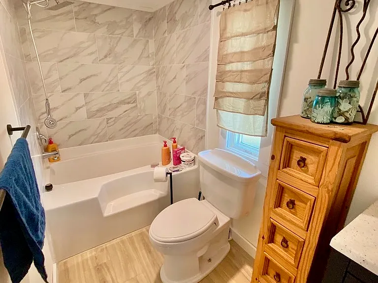 570 Sandy Ln — Photo 11