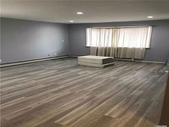 3rd image of 15802 45th Ave #1F