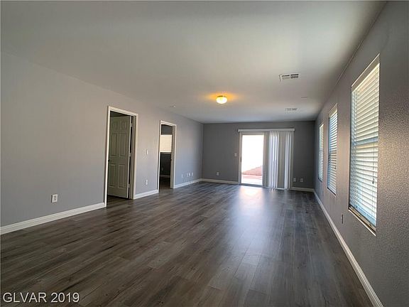 3rd image of 7377 Garnet Creek Ct