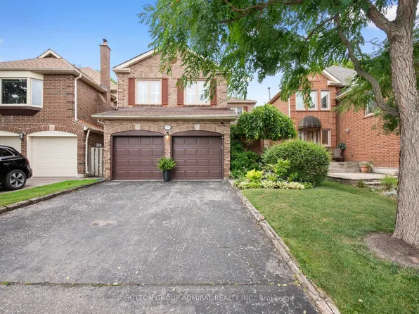 19 Jessica Gdns, Vaughan, ON L4J 3G1