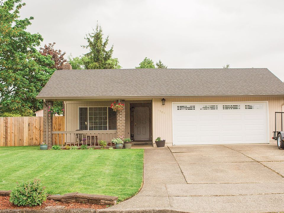 1st image of 1501 SE 139th Ct