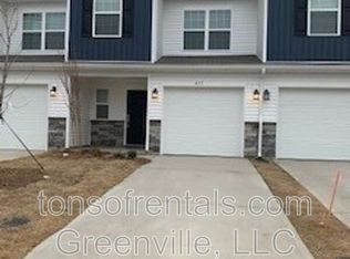 413 Mopar Ln, Greer, SC 29651