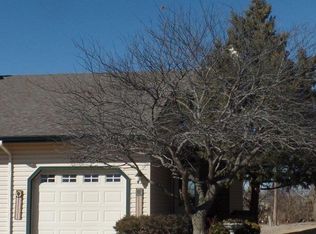 6034 SW 25th St, Topeka, KS 66614