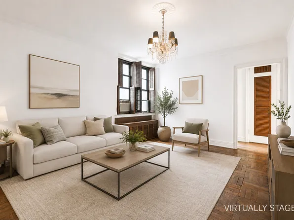 295 West 11th Street image 1 of 10