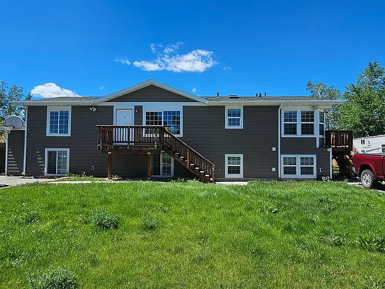 510 S Circle Dr — Photo 1