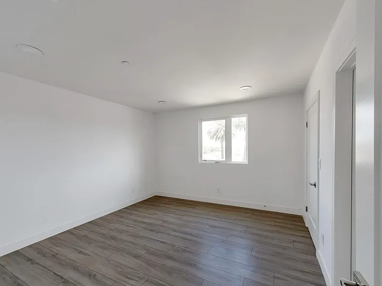 2414 S West View St — Photo 10