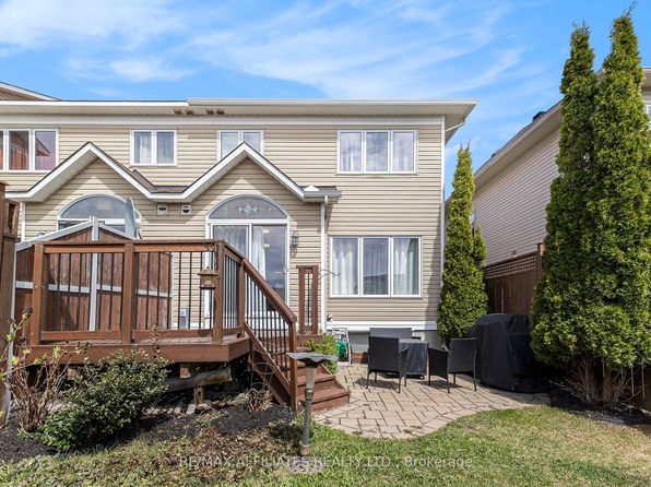 110 Silvermoon Cres, Ottawa, ON K4A 0P9