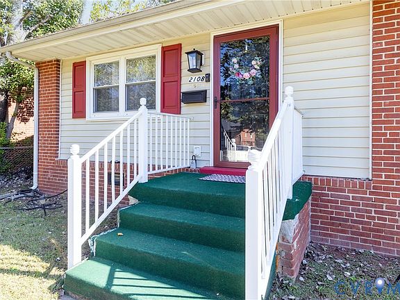 5th image of 2108 Ridgemont Rd