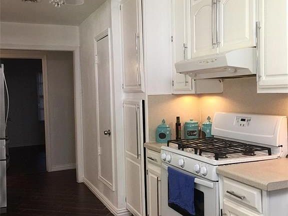 2nd image of 1821 Tartan Dr