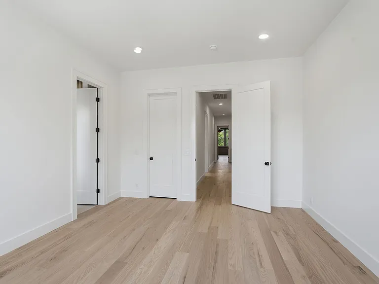 731 Croley Dr #A — Photo 37