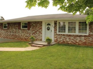 329 Savoy Dr, Blountville, TN 37617