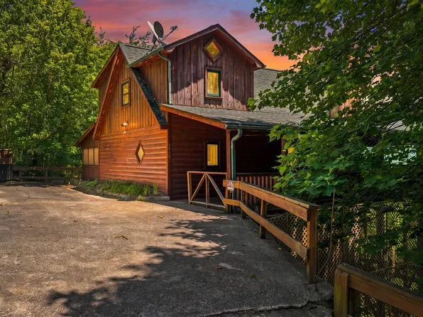 2963 Little Cub Way, Sevierville, TN 37862
