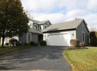 77 Cloverdale St, Rochester, NY 14612