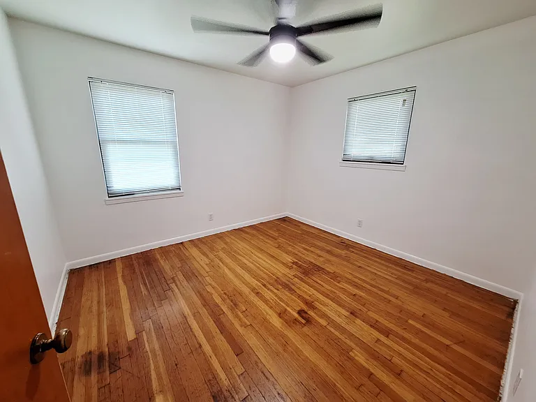 907 Jefferis Ave — Photo 12