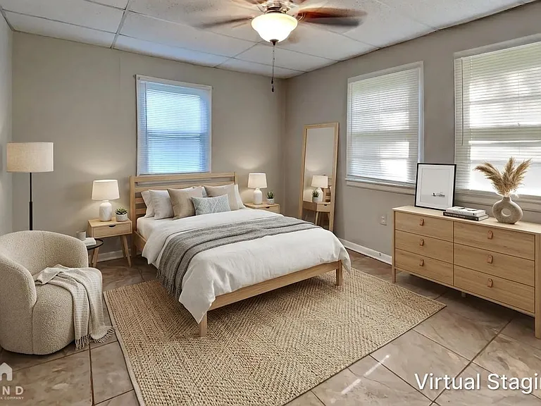 1256 S Willow Ln — Photo 3