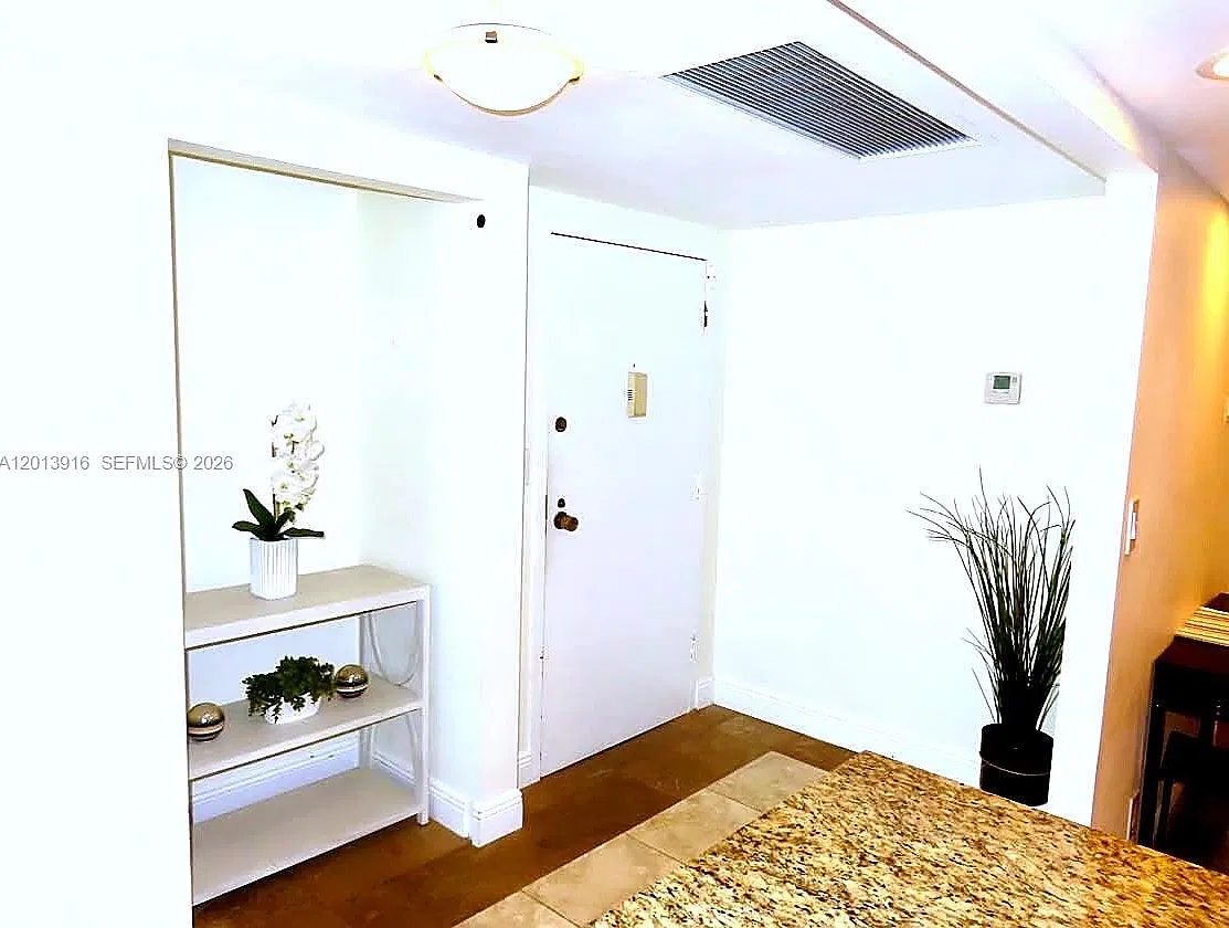Olympus Condo Phase — Photo 4
