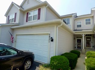 2931 Langston Cir, Saint Charles, IL 60175