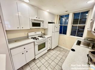 106 Myrtle St #A, Boston, MA 02114