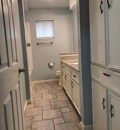 5th image of 8121 Neville Ave