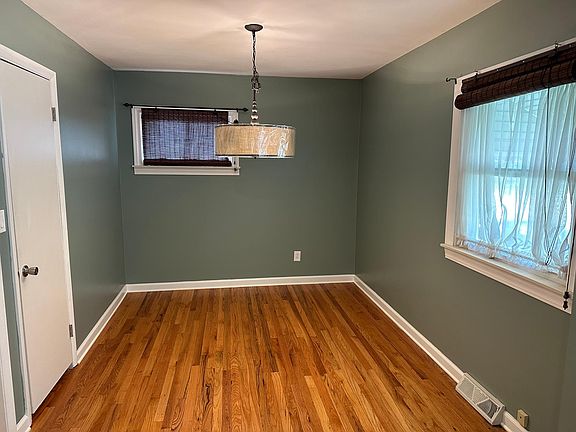 Den /study / dining room
