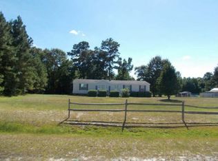 1457 Smith Farm Rd, Parkton, NC 28371