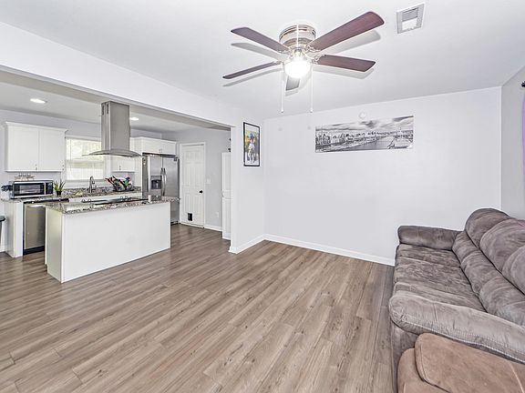 2nd image of 4442 Kindlewood Dr