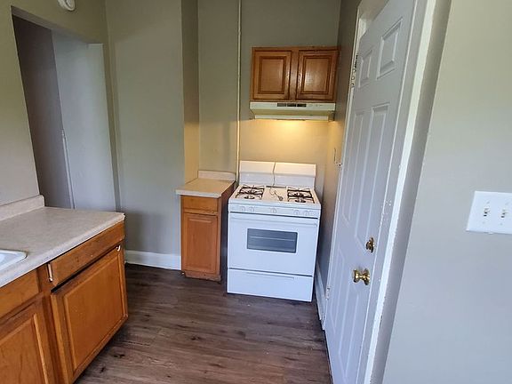 2nd image of 502-504 N 32nd St #504-2