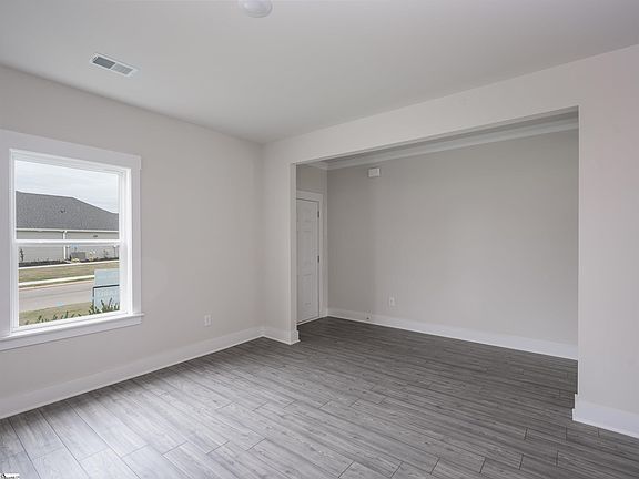 5th image of 503 Glencorse Dr